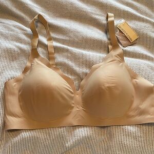 NWT Bra